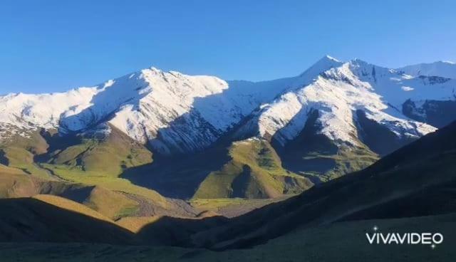 Готель Zaur Guest Hause Xinaliq Екстер'єр фото