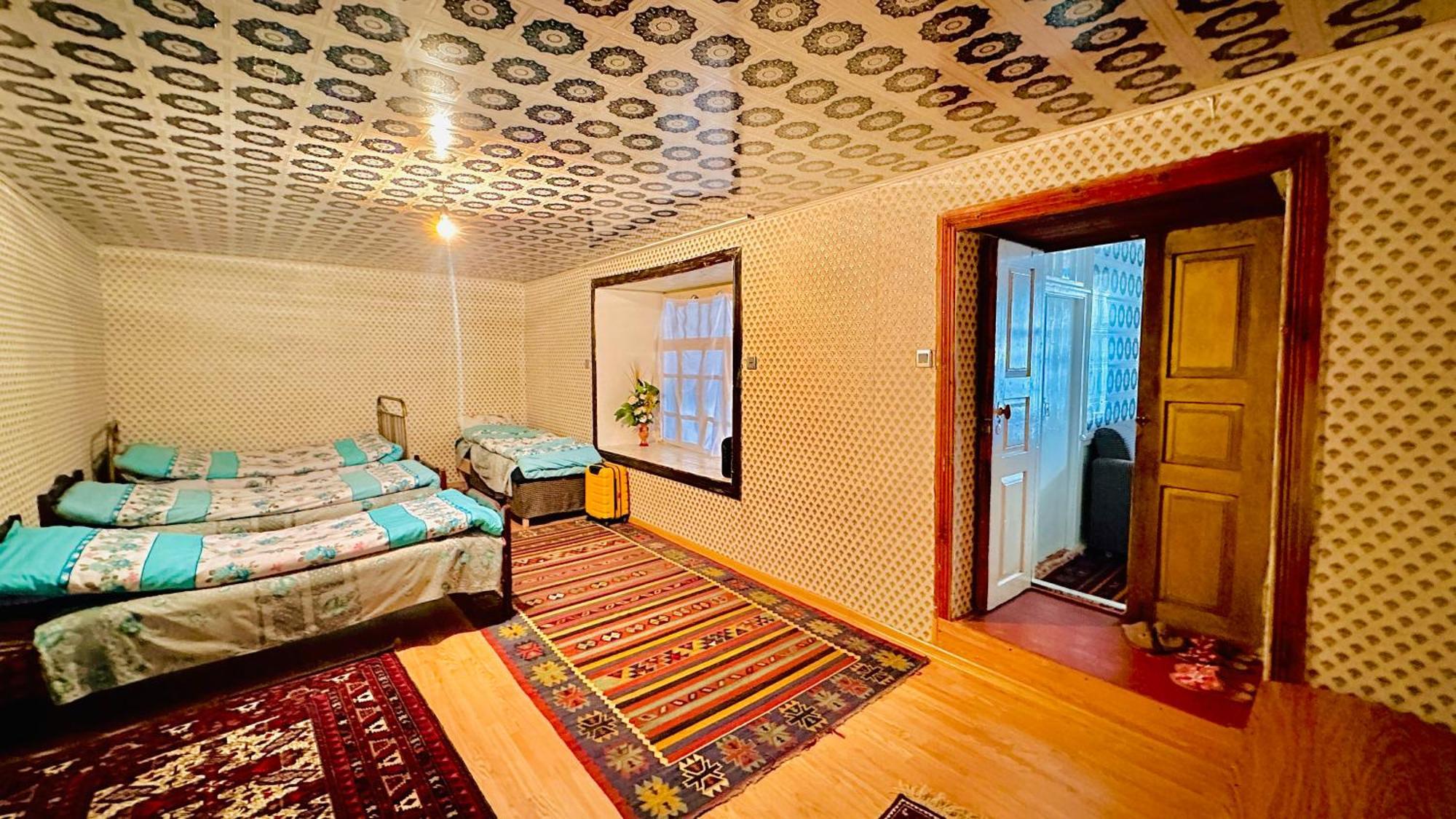 Готель Zaur Guest Hause Xinaliq Екстер'єр фото